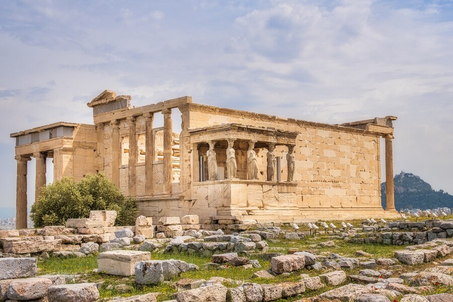 ruins-acropolis_181624-14703.jpg